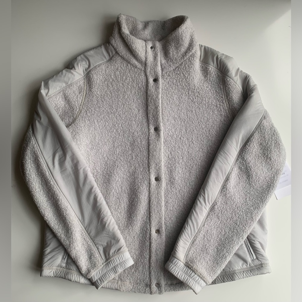 ⭐️Host Pick⭐️ BNWOT Lululemon Go Cozy Jacket